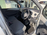 運転席!乗り降りもしやすいです!
