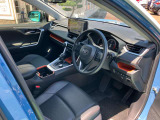 納車整備につきましては、国家資格を持つ、経験豊富な自動車整備士が、納車点検を実施し、不具合箇所を整備した上で納車させていただきます。