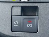★電動パーキングブレーキ★スイッチで作動・解除。「P」シフトで自動作動、「P」シフト以外にシフトで解除されるオート機能!