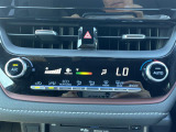 【 オートエアコン 】車内温度を感知して自動で温度調整をしてくれるのでいつでも快適な車内空間を創り上げます!//