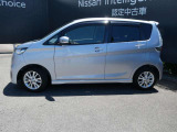 1年間、走行距離無制限の日産中古車ワイド保証付き・納車後の1ヶ月又は1000km時の無料点検、も付いてます。JAF・任意保険も当社で扱っております。是非、ご用命くださいませ。