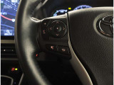 ステアリングスイッチではオーディオ操作が可能です。運転中のご利用は十分にご注意ください。