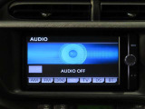 オーディオはAM/FMラジオ・フルセグTV・Bluetooth機能付き。CD/DVDの再生も可能です。
