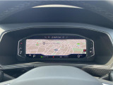 ステアリングの右側のスイッチでペーターパネルの表示を切り枯れることができます。