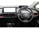 シンプルながら機能性がよく、使い勝手のよいスイッチ類の配置になっており、初めての車でもご安心してお乗りいただけます。