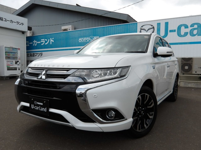 アウトランダーPHEV 2.0 G ナビパッケージ 4WD