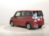 トヨタ高品質中古車洗浄「まるまるクリン」 外装はもちろん、内装はシートを外して見えないところまで徹底洗浄!お客様に責任を持って安心と美しさをお届けします!