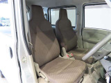 見通しのよいすっきりとした視界で、誰でも運転しやすいです。運転のしやすさは疲れにくさにも繋がりますよ♪