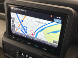 ホンダ独自のインターナビを装備しております!よりリアルタイムの交通渋滞情報を取得できたりとドライブが快適になりますよ♪