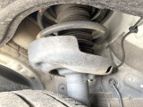 お車を安心してお乗りいただく為には、足回りの定期点検が欠かせません。サービスサポート(有償保証)では無料点検もご提供しており、安心のカーライフをお過ごしいただけるサポート体制が整っています。