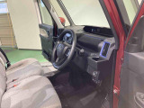 納車前にはプロのメカニックが点検、整備を行いますので安心してお乗り頂けます!!