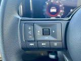 ハンドルスイッチで車両設定・オーディオの選曲や音量調整などが出来、安全性もアップ。