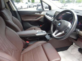 弊社担当営業(BMWプレミアムセレクション一宮)は、BMW社歴が10年以上のスタッフで構成されております。親しみやすい営業スタッフでございますので、お気軽にお問い合わせ頂けましたら幸いでございます。