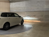 LEDヘッドランプです。十分な明るさを保ちつつも消費電力が少なく、バルブ寿命も長いのが特徴です。瞬時にMAXの光量を発揮するのもLEDならではです。
