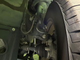お車を安心してお乗りいただく為には、足回りの定期点検が欠かせません。サービスサポート(有償保証)では無料点検もご提供しており、安心のカーライフをお過ごしいただけるサポート体制が整っています。