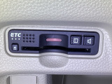 ビルトインタイプの【ETC】で見た目もスッキリ。高速道路の利用にとても便利です。