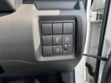 アイドリングストップ機能付き!【信号待ち等の停車時にエンジンを一時的に停止させ低燃費運転をアシストします♪】