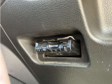 ETC車載器付きです♪高速道路をスイスイと通過!で、キャシュレス!クルマは料金所をノンストップで通過することができます☆