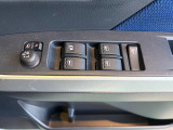 運転席ドアのパワーウインドウスイッチです。