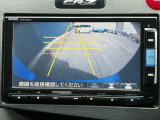 ☆バックカメラ☆駐車の際はバックモニターがサポートしてくれますので安心ですね♪