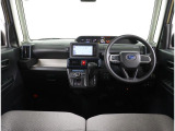 まごころクリーニングを実施済み!展示中は、運転席、ハンドル、シフトノブにビニールカバーを掛けて展示しております!!消臭&抗菌効果のある銀担持酸化チタン光触媒スプレーも施工済み!