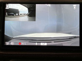 前方の映像だけでなく、車内から後方の映像もばっちり記録します