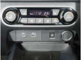 車内の温度を快適に保つ【オートエアコン】です。