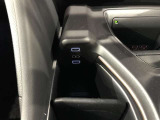 USBタイプC付きですスマホ有線充電できます