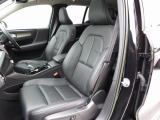 XC40 B4 AWD モメンタム 4WD 