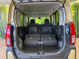 普段のお買い物や通勤、送迎等に十分な荷室スペースを確保しております。セカンドシートを倒すと、大きな荷物の積載も可能です♪