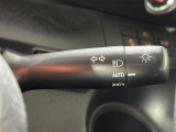 【オートライト(AUTO)】外の明るさをシステムが感知して、自動でヘッドライトが点灯します!ヘッドライトをつけ忘れを防ぐ便利機能です。