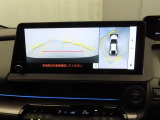 バックモニターを装備しています。車庫入れ時等に車両後方が確認出来るのでとても便利です。