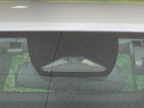 【ホンダセンシング】走行中に前方の車両等を認識し、衝突しそうな時は警報とブレーキで衝突回避と被害軽減をアシスト。より安全にドライブをお楽しみいただけます。
