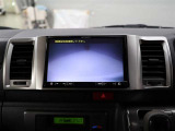 バックガイドモニターで、後方を確認しながら安心して駐車することができます。運転初心者も熟練者も必須の機能ですよ!