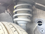 お車を安心してお乗りいただく為には、足回りの定期点検が欠かせません。サービスサポート(有償保証)では無料点検もご提供しており、安心のカーライフをお過ごしいただけるサポート体制が整っています。