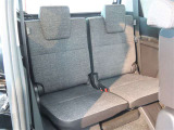 ゆとりある広々とした車内空間は、ドライブを始め買い物やレジャーなど、幅広く活躍します。一人でもみんなとでもお出かけを楽しみましょう!