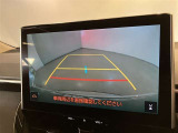 バックカメラが付いているので後方確認が非常にしやすいです。今や運転初心者も熟練者も必須装備!ついていて損はないですね♪