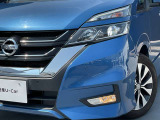 最新式はLEDヘッドランプですね。瞬時に明るい光が夜間の運転をぐっと楽にしてくれますよ。