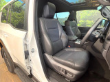 運転席シート廻りは使用感も少なく、良好な状態となっています。丁寧に使われていたことがよくわかりますね。