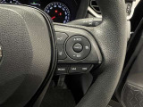 【ステアリングスイッチ】運転中に視線を前に向けたまま画面の操作できます。
