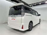 走りにこだわりながら収納力も持ち合わせたお車です。荷物を載せて軽快なドライブを楽しめますよ♪