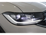 LEDヘッドライト+LEDテールランプ付き。高い視認性を確保しながら、消費電力の少なさと長寿命を実現させた次世代のライトです。