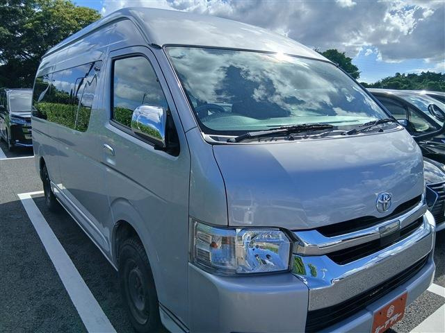 ハイエース 2.7 グランドキャビン 4WD 禁煙車 純正9インチナビ フルセグTV