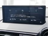 マツダコネクトの8.8インチディスプレイです。センターコンソールのコマンダーコントロールでの操作に加えて、タッチパネルにもなっていますので、画面にタッチしての操作も可能です。