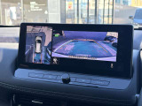 空から車を見たような「アラウンドビューモニター」!車の周りが一目で確認できるので、小さなお子様や障害物があっても安心して乗ることができます♪