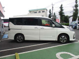万が一のトラブルにも、全国の3000ケ所の日産サービス工場で修理可能!!年間走行距離無制限、バッテリーも保証対象です!