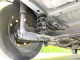 お車を安心してお乗りいただく為には、足回りの定期点検が欠かせません。サービスサポート(有償保証)では無料点検もご提供しており、安心のカーライフをお過ごしいただけるサポート体制が整っています。