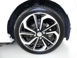 【フロントタイヤ2本新品】・・・こちらのお車はネッツ千葉で購入時フロントタイヤ2本交換します。消耗品ですが高価なのがこのタイヤ・・・!このクルマ、お得ですよ♪