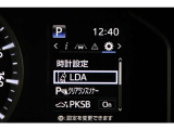 インフォーメーション画面です。運転のサポートをしてくれます。