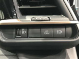 【オートマチックハイビーム】ハイビームとロービームを自動で変更し夜間の運転をサポートしてくれます。